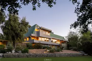 19950 Collier St, Woodland Hills, CA 91364 - Photo 2