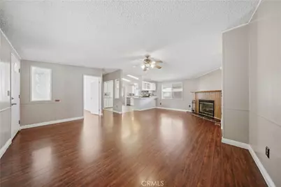 5200 Entrar Dr, Spc 32, Palmdale, CA 93551 - Photo 10