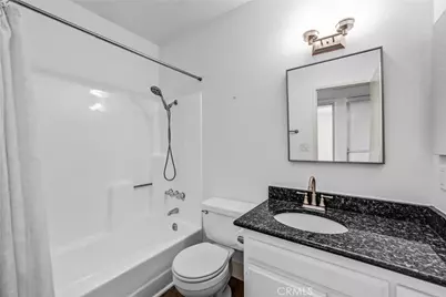 5805 Whitsett Avenue #201, Valley Village, CA 91607 - Photo 22