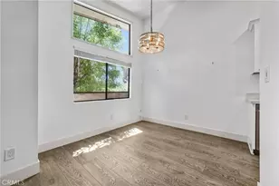 5805 Whitsett Ave, Valley Village, CA 91607 - Photo 10