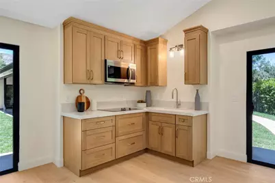 5200 Armida Drive, Woodland Hills, CA 91364 - Photo 32