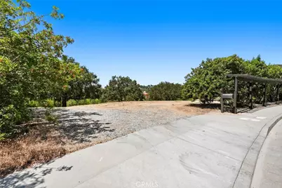 18169 Knoll Hill Drive, Granada Hills, CA 91344 - Photo 42