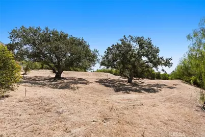 18169 Knoll Hill Drive, Granada Hills, CA 91344 - Photo 46