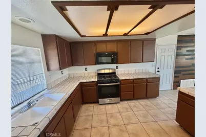 39355 169th, Lake Los Angeles, CA 93591 - Photo 4