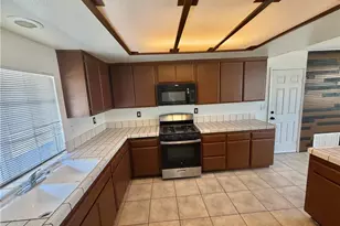 39355 169th, Lake Los Angeles, CA 93591 - Photo 4