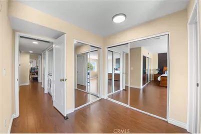 554 E San Jose #203, Burbank, CA 91501 - Photo 22