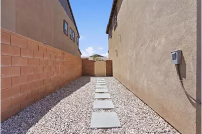 8873 Beacon, Hesperia, CA 92344 - Photo 46