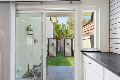22242 Germain St #7, Chatsworth, CA 91311 - Photo 10