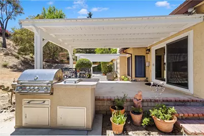 11934 Rexbon, Granada Hills, CA 91344 - Photo 40
