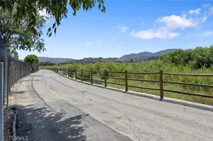 27068 Hidaway, Canyon Country, CA 91351 - Photo 28