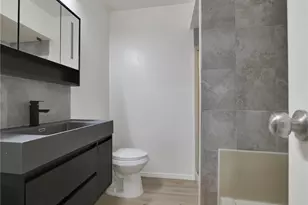 7300 Franklin Ave, Los Angeles, CA 90046 - Photo 12