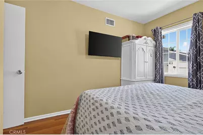 18809 Vanowen, Reseda, CA 91335 - Photo 16