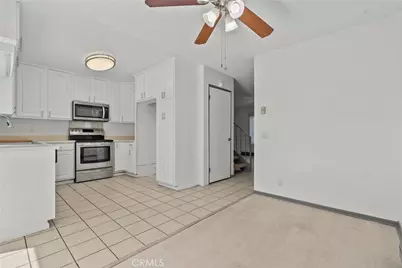 2901 S Sycamore #B, Santa Ana, CA 92707 - Photo 12