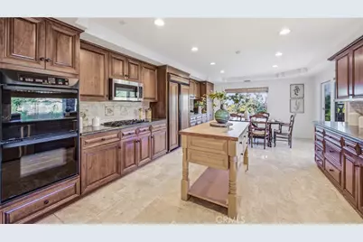 19501 Weeburn Court, Tarzana, CA 91356 - Photo 6