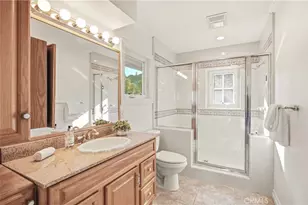 19501 Weeburn Ct, Tarzana, CA 91356 - Photo 22