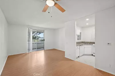 11150 Glenoaks Boulevard #309, Pacoima, CA 91331 - Photo 16