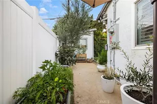 7247 Genesta, Lake Balboa, CA 91406 - Photo 30