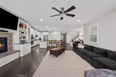 26425 Riverrock Way, Saugus, CA 91350 - Photo 10