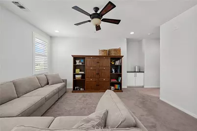 26425 Riverrock Way, Saugus, CA 91350 - Photo 32