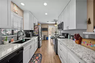 27819 Galeton, Canyon Country, CA 91387 - Photo 6