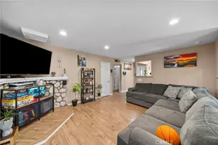 27819 Galeton, Canyon Country, CA 91387 - Photo 12