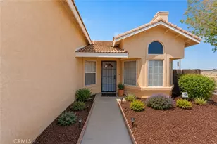 1645 E Kettering, Lancaster, CA 93535 - Photo 8