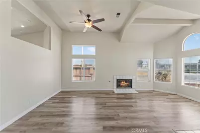 1645 E Kettering, Lancaster, CA 93535 - Photo 14