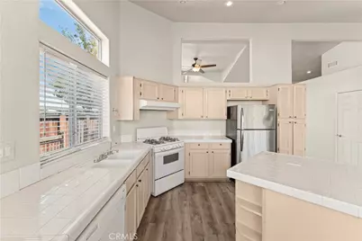 1645 E Kettering, Lancaster, CA 93535 - Photo 22