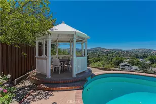 4607 Romberg Pl, Woodland Hills, CA 91364 - Photo 32