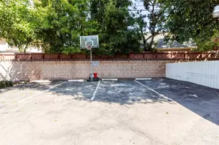 16733 Parthenia St, Northridge, CA 91343 - Photo 28