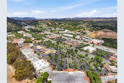 23679 Park Capri #14, Calabasas, CA 91302 - Photo 22