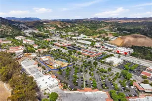 23679 Park Capri, Calabasas, CA 91302 - Photo 22