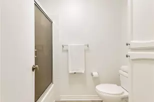 7800 Topanga Canyon Blvd, Canoga Park, CA 91304 - Photo 22