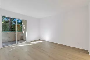 7800 Topanga Canyon Blvd, Canoga Park, CA 91304 - Photo 28
