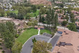 22914 Banyan Pl, Saugus, CA 91390 - Photo 8
