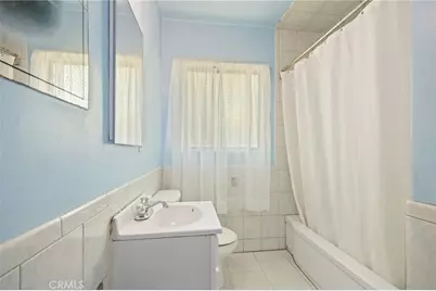 15739 Chatsworth, Granada Hills, CA 91344 - Photo 22