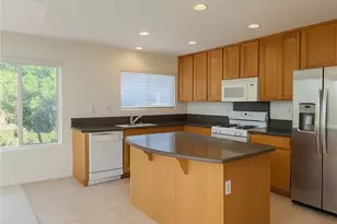 25768 Perlman Pl, Stevenson Ranch, CA 91381 - Photo 10