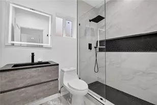 18952 Victory Blvd, Tarzana, CA 91335 - Photo 40