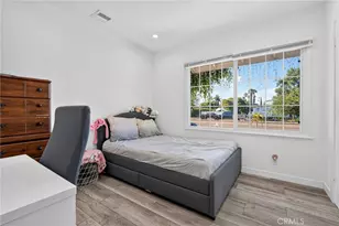 18952 Victory Blvd, Tarzana, CA 91335 - Photo 24