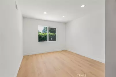 16900 Labrador Street, Northridge, CA 91343 - Photo 12