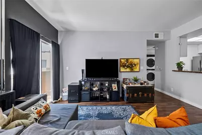 19350 Sherman Way. #328, Reseda, CA 91335 - Photo 6
