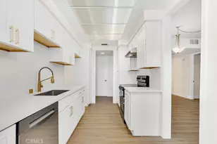 14530 Benefit St, Sherman Oaks, CA 91403 - Photo 16