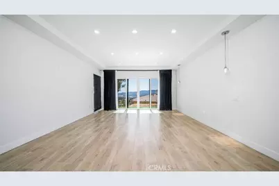 1001 Via Alta, Burbank, CA 91501 - Photo 8