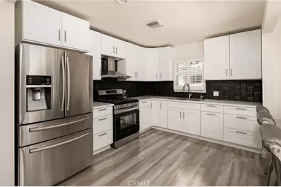 18813 Cantlay St, Reseda, CA 91335 - Photo 8