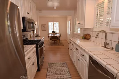 16839 Weddington Street, Encino, CA 91436 - Photo 12