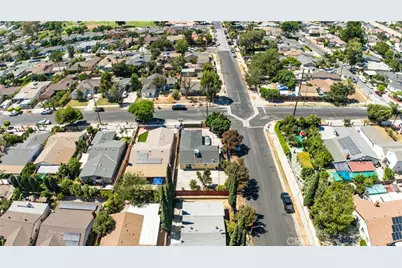 13200 13202 Wentworth Street, Arleta, CA 91331 - Photo 36