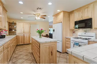 6314 Almond Valley Way, Quartz Hill, CA 93536 - Photo 18