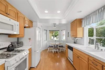 19562 Shadow Springs, Porter Ranch, CA 91326 - Photo 12