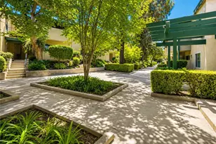 10636 Woodley, Granada Hills, CA 91344 - Photo 22