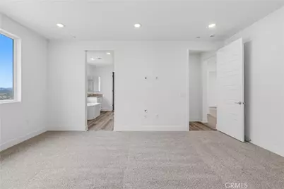 28710 Orange Park Drive, Castaic, CA 91384 - Photo 8